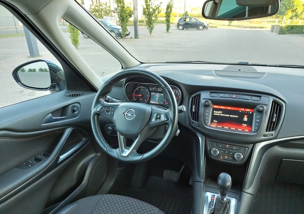 Opel Zafira cena 48900 przebieg: 181900, rok produkcji 2016 z Garwolin małe 379